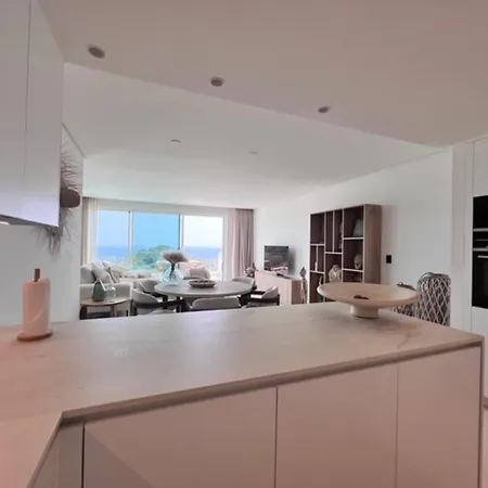 Luxurious 3 Beds, Palo Alto, Apartment *